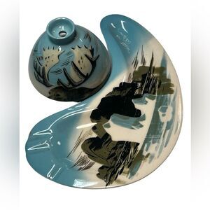 2 Matthew Adams Vintage Hand Painted Blue & White Igloo Alaskan Ashtrays